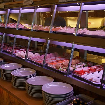 Stadthof Budget Hotel Basel City Center Екстериор снимка