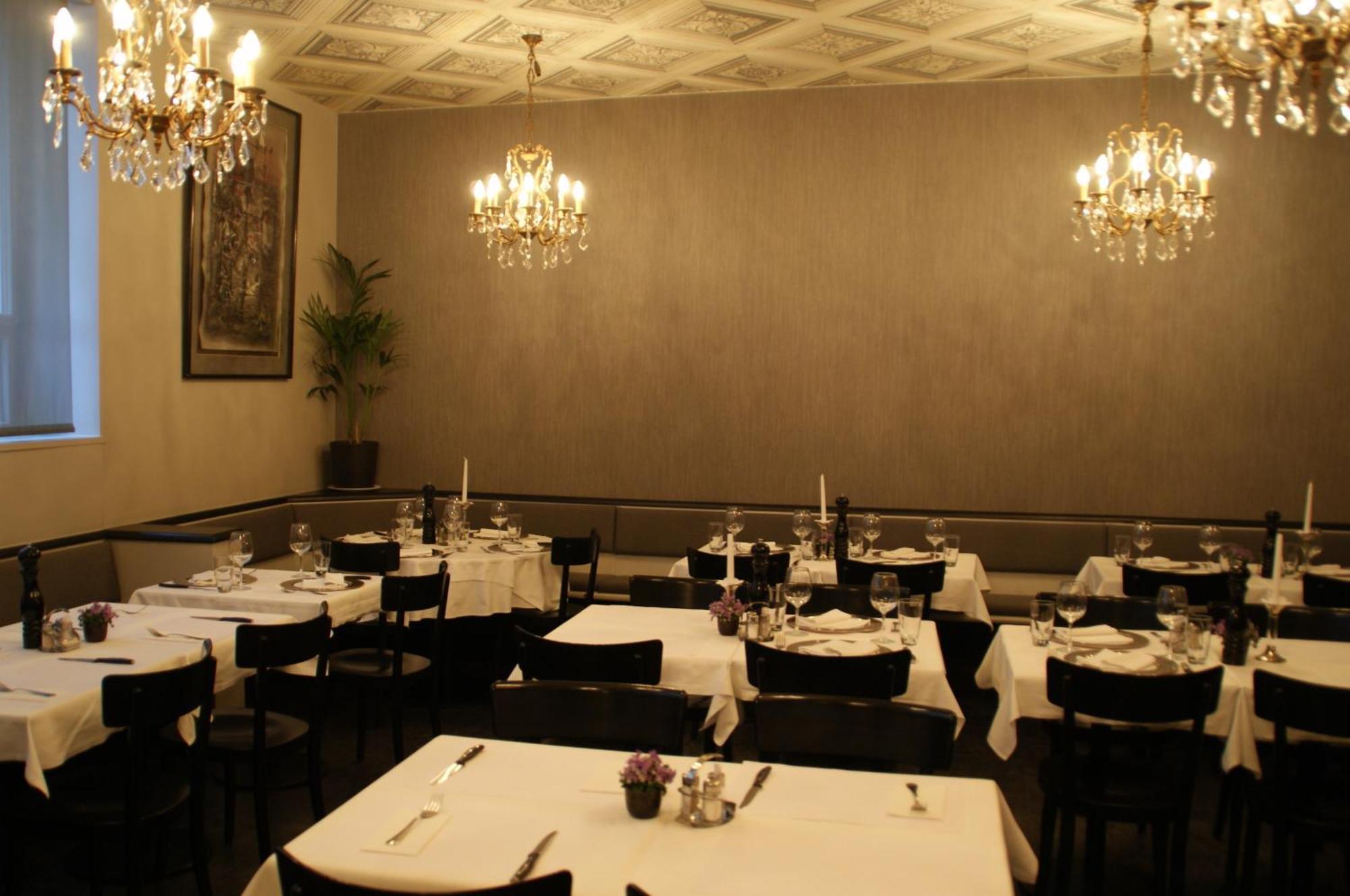 Stadthof Budget Hotel Basel City Center Екстериор снимка