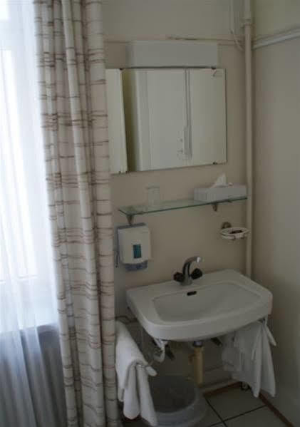 Stadthof Budget Hotel Basel City Center Екстериор снимка